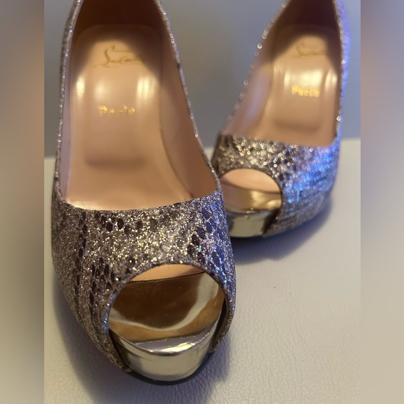 CHRISTIAN LOUBOUTIN
Animal Print Glitter Accents Pumps - Picture 4 of 13